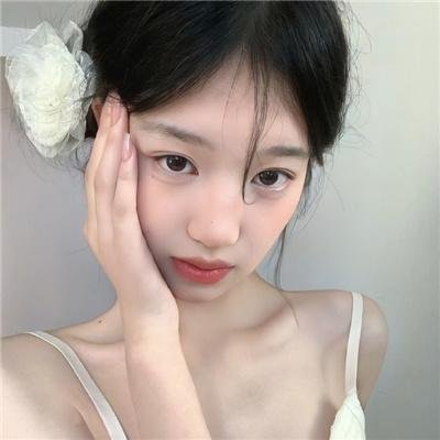 女猫